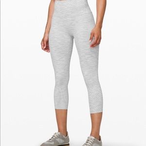 LULULEMON Wunder Under High Rise 21” Crop Leggings